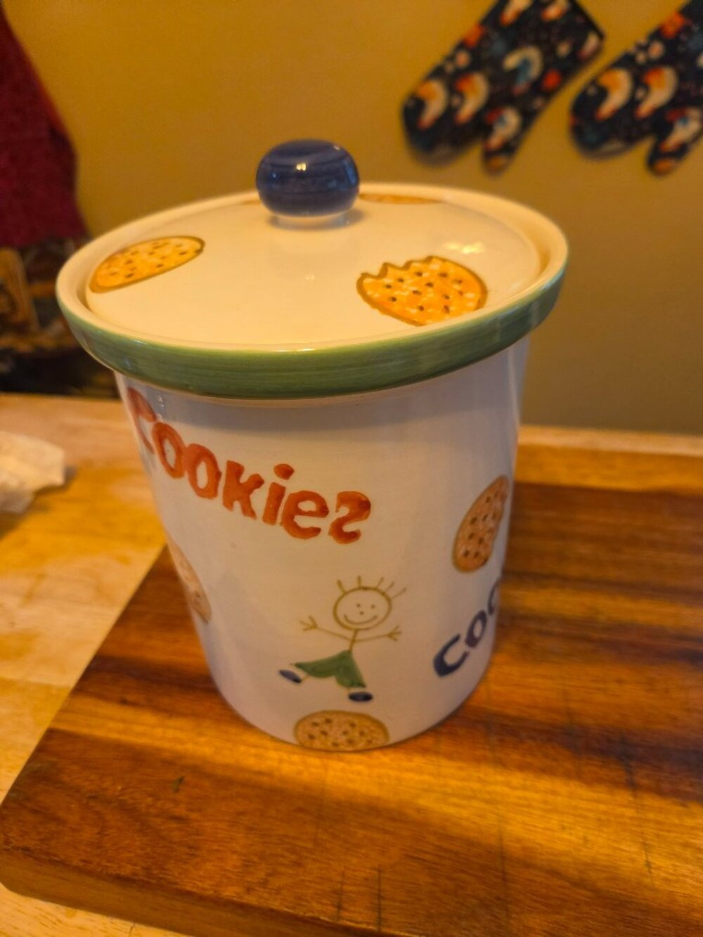 hand painted pier1 Italy cookie jar child stick figures &decorated cookie lid